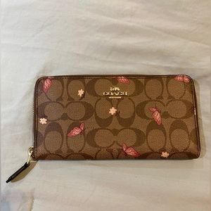 Coach wallet